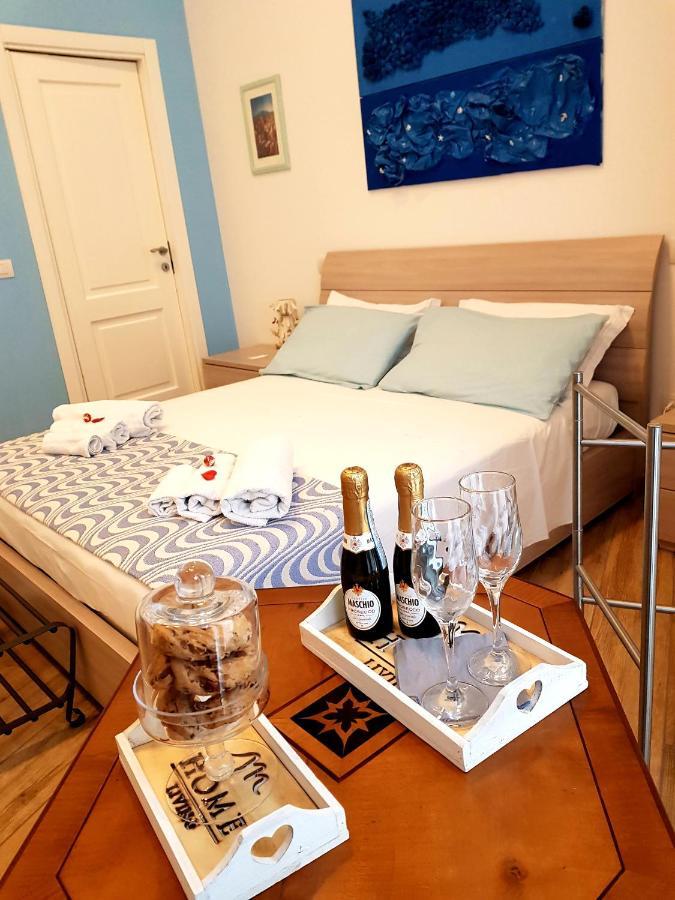 Lo Specchio Dei Papiri Bed & Breakfast Napoli Dış mekan fotoğraf