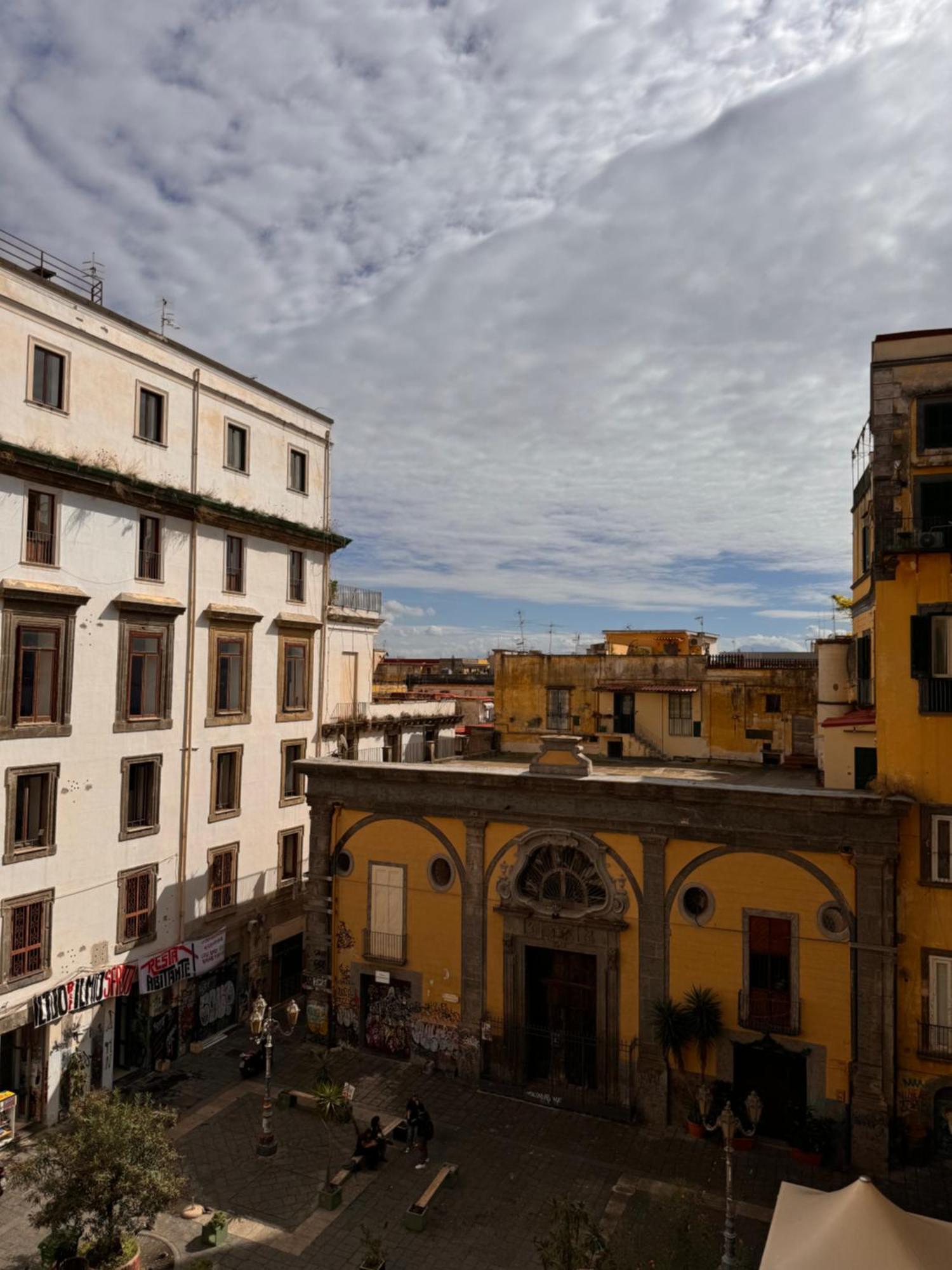Lo Specchio Dei Papiri Bed & Breakfast Napoli Dış mekan fotoğraf